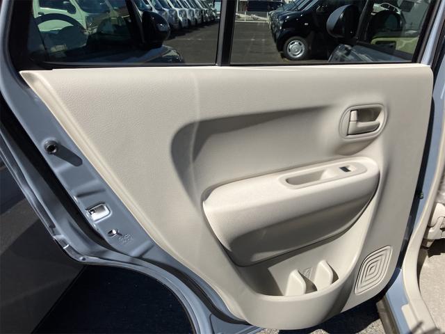 アルトラパン ハイブリッドL 届け出済み未使用車 クリアランスソナー レーンアシスト 衝突被害軽減システム オートライト LEDヘッドランプ スマートキー アイドリングストップ 電動格納ミラー シートヒーター ベンチシート CVT(55枚目)