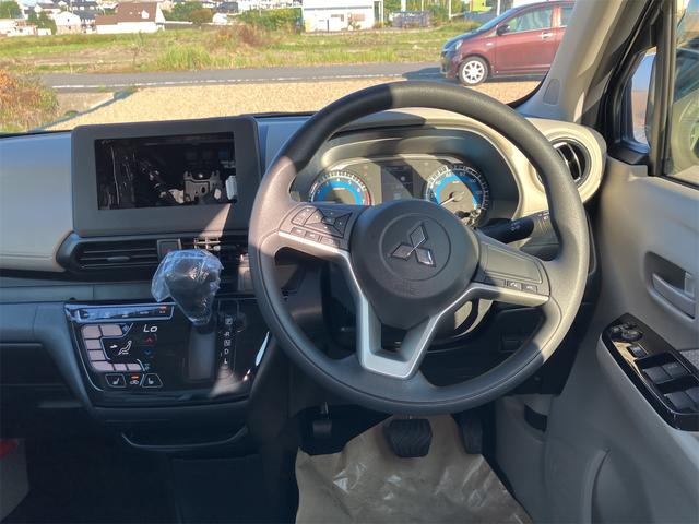 ｅＫワゴン Ｇ　バックカメラ　クリアランスソナー　レーンアシスト　衝突被害軽減システム　オートライト　スマートキー　アイドリングストップ　電動格納ミラー　シートヒーター　ベンチシート　ＣＶＴ　盗難防止システム　ＡＢＳ（7枚目）