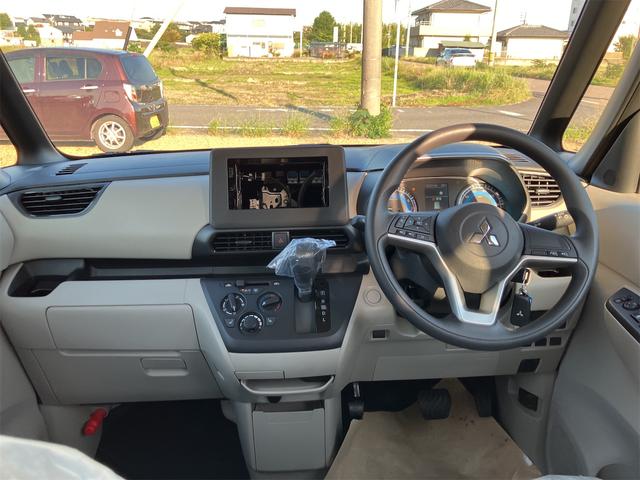 ｅＫスペース Ｍ　届け出済み未使用車　バックカメラ　両側スライドドア　クリアランスソナー　レーンアシスト　衝突被害軽減システム　オートライト　ＬＥＤヘッドランプ　キーレスエントリー　アイドリングストップ　電動格納ミラー（6枚目）