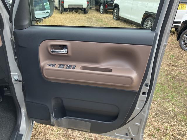 ムーヴキャンバス セオリーＸ　届け出済み未使用車　両側電動スライドドア　クリアランスソナー　レーンアシスト　衝突被害軽減システム　オートライト　スマートキー　アイドリングストップ　電動格納ミラー　ベンチシート　ＣＶＴ（30枚目）