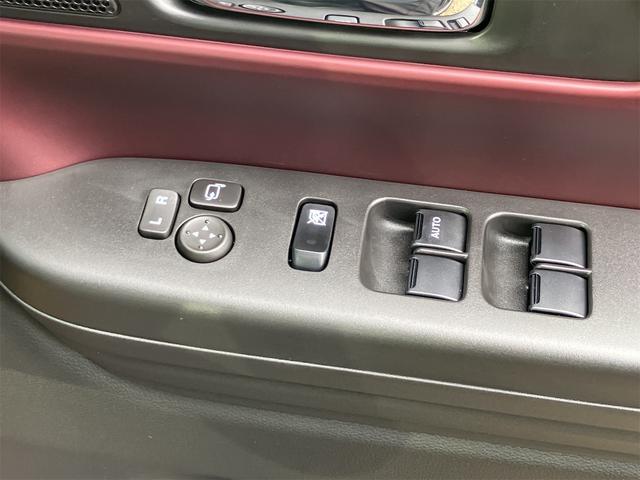 スペーシアカスタム ハイブリッドＸＳターボ　届け出済み未使用車　両側電動スライドドア　クリアランスソナー　オートクルーズコントロール　レーンアシスト　衝突被害軽減システム　オートライト　ＬＥＤヘッドランプ　スマートキー　アイドリングストップ（14枚目）