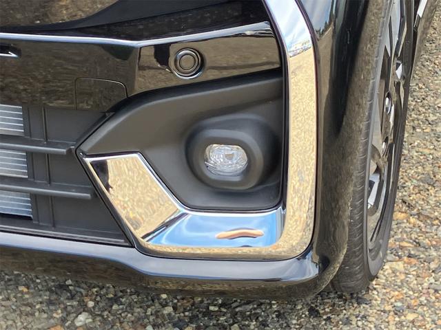 スペーシアカスタム ハイブリッドＸＳターボ　届け出済み未使用車　両側電動スライドドア　クリアランスソナー　オートクルーズコントロール　レーンアシスト　衝突被害軽減システム　オートライト　ＬＥＤヘッドランプ　スマートキー　アイドリングストップ（26枚目）