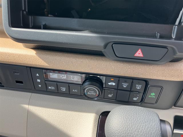 Ｎ－ＢＯＸ ベースグレード　届け出済み未使用車　両側スライド・片側電動　クリアランスソナー　オートクルーズコントロール　衝突被害軽減システム　オートライト　ＬＥＤヘッドランプ　スマートキー　アイドリングストップ　電動格納ミラー（8枚目）