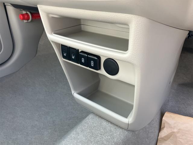 アルトラパンＬＣ Ｘ　クリアランスソナー　衝突被害軽減システム　オートライト　ＬＥＤヘッドランプ　スマートキー　アイドリングストップ　電動格納ミラー　シートヒーター　ベンチシート　ＣＶＴ　盗難防止システム　ＡＢＳ　ＥＳＣ（10枚目）