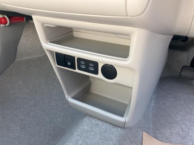 アルトラパン ハイブリッドＬ　届け出済み未使用車　クリアランスソナー　レーンアシスト　衝突被害軽減システム　オートライト　ＬＥＤヘッドランプ　スマートキー　アイドリングストップ　シートヒーター　ベンチシート　ＣＶＴ（10枚目）