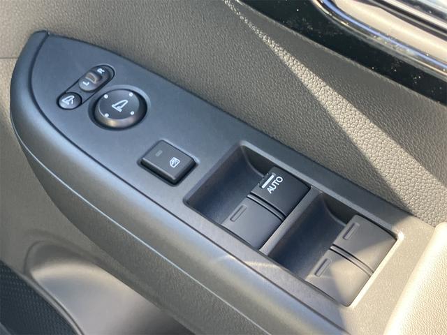 N-WGNカスタム Lブラックスタイル バックカメラ クリアランスソナー オートクルーズコントロール レーンアシスト 衝突被害軽減システム オートライト LEDヘッドランプ スマートキー アイドリングストップ 電動格納ミラー シートヒーター(14枚目)