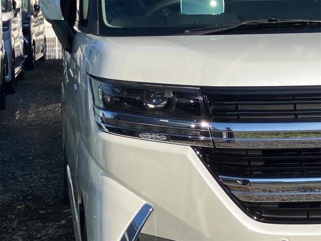 スペーシアカスタム ハイブリッドＸＳ　届け出済み未使用車　両側電動スライドドア　クリアランスソナー　オートクルーズコントロール　レーンアシスト　衝突被害軽減システム　オートライト　ＬＥＤヘッドランプ　スマートキー　アイドリングストップ（26枚目）