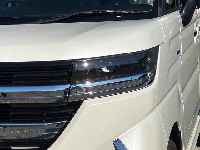 スペーシアカスタム ハイブリッドＸＳ　届け出済み未使用車　両側電動スライドドア　クリアランスソナー　オートクルーズコントロール　レーンアシスト　衝突被害軽減システム　オートライト　ＬＥＤヘッドランプ　スマートキー　アイドリングストップ（28枚目）