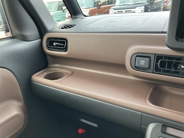 ムーヴキャンバス セオリーＧ　届け出済み未使用車　全周囲カメラ　両側電動スライドドア　クリアランスソナー　衝突被害軽減システム　オートライト　ＬＥＤヘッドランプ　スマートキー　アイドリングストップ　電動格納ミラー　シートヒーター（8枚目）