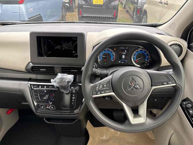 ハンドルの状態が悪いと運転に集中できませんよね。こちらの車、お気軽にお問い合わせください。