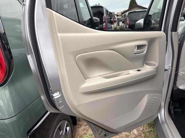 ご覧頂きまして誠に有難うございます！！是非ご来店して頂き、実際にご覧になって頂ければと思います。お客様からのご連絡をスタッフ一同、心よりお待ちしております