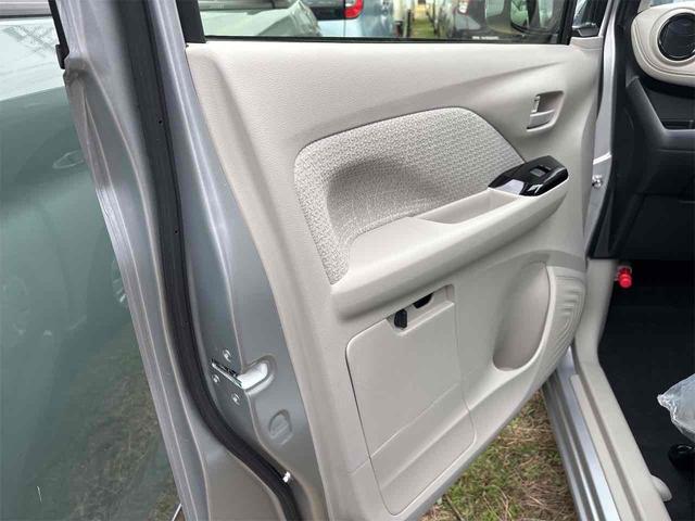 当店のお車をご覧いただきましてありがとうございます。お車についてのご質問やお見積りのご依頼、ご購入にあたってのご相談などお気軽にお問い合わせ下さい！