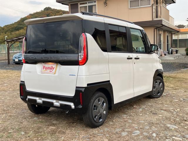 デリカミニ Ｇ　届け出済み未使用車　バックカメラ　両側スライド・片側電動　レーンアシスト　衝突被害軽減システム　オートライト　ＬＥＤヘッドランプ　キーレスエントリー　アイドリングストップ　電動格納ミラー（19枚目）