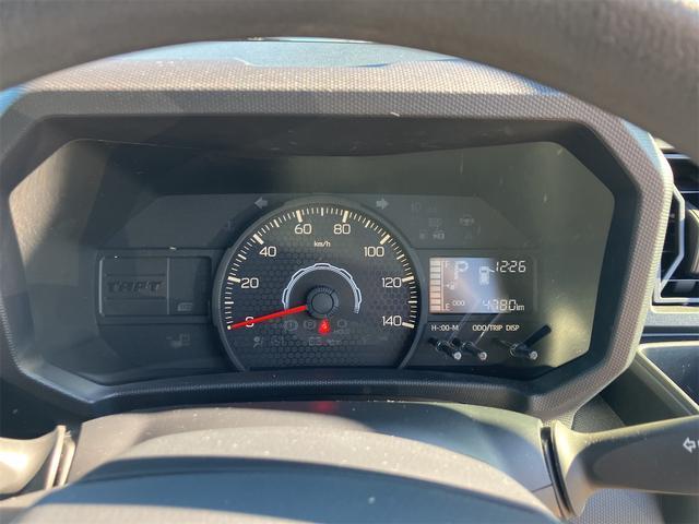 タフト Ｘ　バックカメラ　クリアランスソナー　衝突被害軽減システム　オートライト　ＬＥＤヘッドランプ　スマートキー　アイドリングストップ　電動格納ミラー　ＣＶＴ　盗難防止システム　ＡＢＳ　ＥＳＣ　衝突安全ボディ（23枚目）