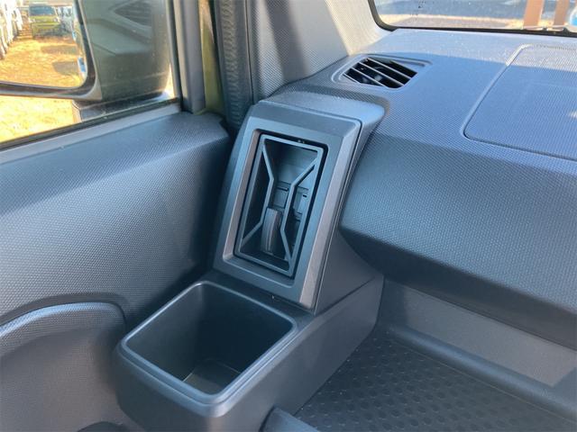 タフト Ｘ　バックカメラ　クリアランスソナー　衝突被害軽減システム　オートライト　ＬＥＤヘッドランプ　スマートキー　アイドリングストップ　電動格納ミラー　ＣＶＴ　盗難防止システム　ＡＢＳ　ＥＳＣ　衝突安全ボディ（35枚目）