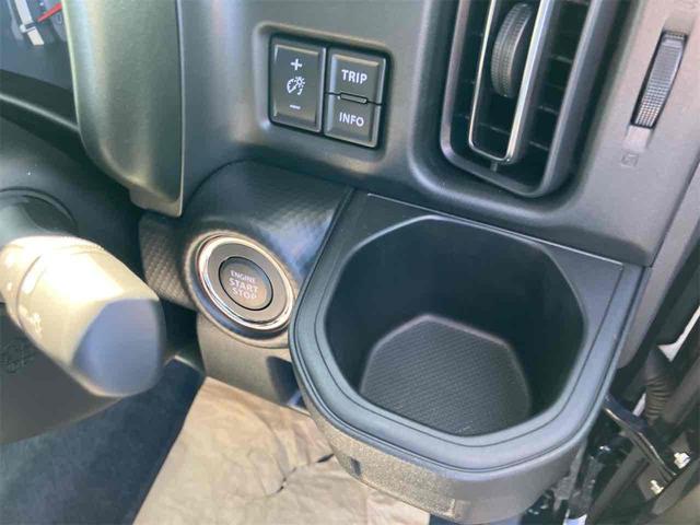 ハスラー タフワイルド　届け出済み未使用車　クリアランスソナー　オートクルーズコントロール　レーンアシスト　衝突被害軽減システム　オートライト　ＬＥＤヘッドランプ　ヘッドライトウォッシャー　スマートキー　アイドリングストップ（50枚目）