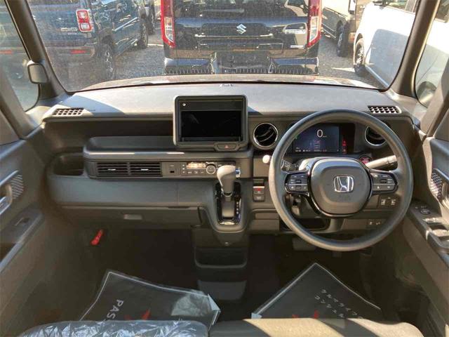 N-BOXカスタム ベースグレード 届け出済み未使用車 バックカメラ 両側電動スライドドア クリアランスソナー オートクルーズコントロール レーンアシスト 衝突被害軽減システム オートライト LEDヘッドランプ スマートキー(6枚目)