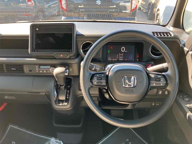 N-BOXカスタム ベースグレード 届け出済み未使用車 バックカメラ 両側電動スライドドア クリアランスソナー オートクルーズコントロール レーンアシスト 衝突被害軽減システム オートライト LEDヘッドランプ スマートキー(7枚目)