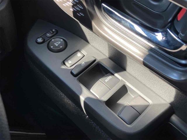 N-BOXカスタム ベースグレード 届け出済み未使用車 バックカメラ 両側電動スライドドア クリアランスソナー オートクルーズコントロール レーンアシスト 衝突被害軽減システム オートライト LEDヘッドランプ スマートキー(44枚目)