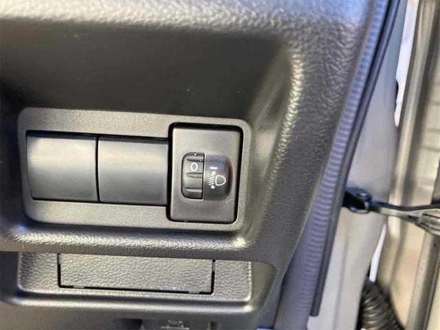 スペーシア ハイブリッドＸ　両側電動スライドドア　クリアランスソナー　衝突被害軽減システム　オートライト　ＬＥＤヘッドランプ　スマートキー　アイドリングストップ　電動格納ミラー　シートヒーター　ベンチシート　ＣＶＴ（14枚目）