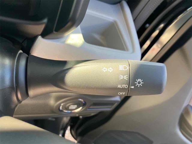 スペーシア ハイブリッドＧ　届け出済み未使用車　両側スライドドア　クリアランスソナー　衝突被害軽減システム　オートライト　ＬＥＤヘッドランプ　スマートキー　アイドリングストップ　電動格納ミラー　ベンチシート　ＣＶＴ（11枚目）