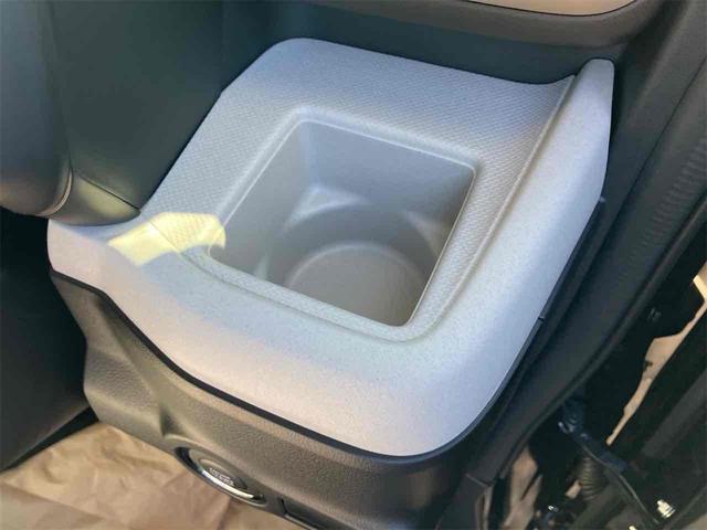 スペーシア ハイブリッドＧ　届け出済み未使用車　両側スライドドア　クリアランスソナー　衝突被害軽減システム　オートライト　ＬＥＤヘッドランプ　スマートキー　アイドリングストップ　電動格納ミラー　ベンチシート　ＣＶＴ（12枚目）