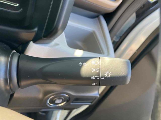 スペーシア ハイブリッドＧ　両側スライドドア　クリアランスソナー　オートライト　ＬＥＤヘッドランプ　スマートキー　アイドリングストップ　電動格納ミラー　ベンチシート　ＣＶＴ　盗難防止システム　ＡＢＳ　ＥＳＣ　衝突安全ボディ（12枚目）