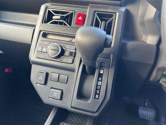 タフト X バックカメラ クリアランスソナー 衝突被害軽減システム オートライト LEDヘッドランプ スマートキー アイドリングストップ 電動格納ミラー サンルーフ CVT 盗難防止システム ABS ESC(8枚目)