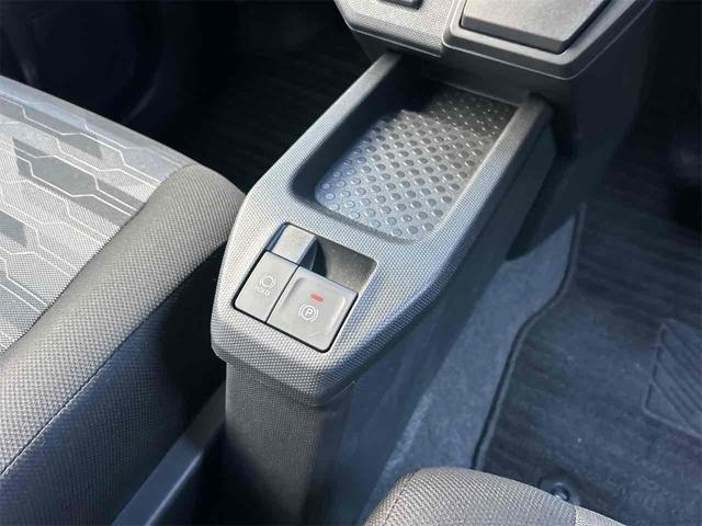 タフト X バックカメラ クリアランスソナー 衝突被害軽減システム オートライト LEDヘッドランプ スマートキー アイドリングストップ 電動格納ミラー サンルーフ CVT 盗難防止システム ABS ESC(10枚目)