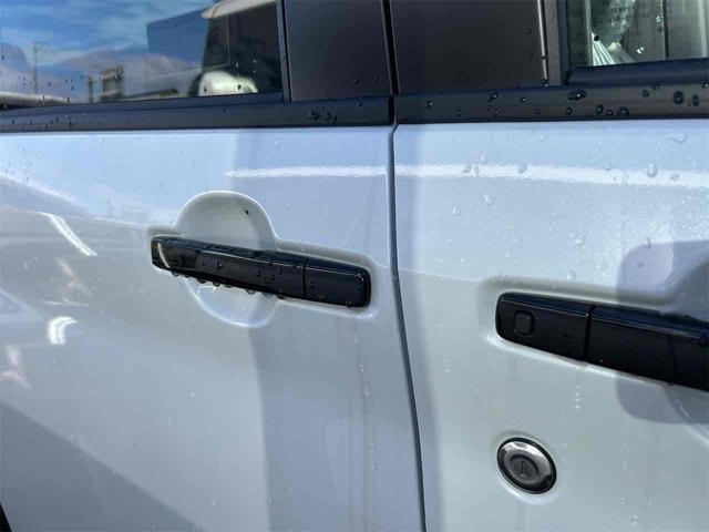 デリカミニ G 届け出済み未使用車 バックカメラ 両側スライド・片側電動 レーンアシスト 衝突被害軽減システム オートライト LEDヘッドランプ ヘッドライトウォッシャー スマートキー アイドリングストップ(35枚目)