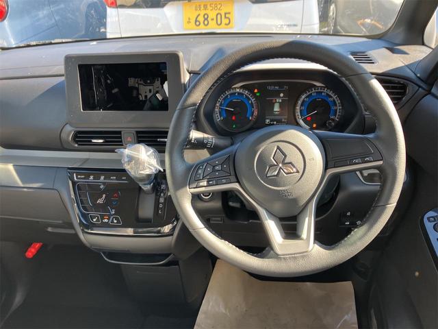 デリカミニ G 両側スライド・片側電動 クリアランスソナー レーンアシスト 衝突被害軽減システム オートライト LEDヘッドランプ スマートキー アイドリングストップ 電動格納ミラー シートヒーター ベンチシート(7枚目)