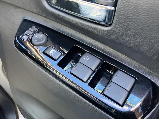 デリカミニ G 両側スライド・片側電動 クリアランスソナー レーンアシスト 衝突被害軽減システム オートライト LEDヘッドランプ スマートキー アイドリングストップ 電動格納ミラー シートヒーター ベンチシート(14枚目)