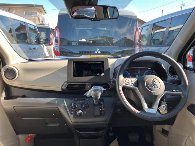 eKワゴン M 届け出済み未使用車 バックカメラ クリアランスソナー レーンアシスト 衝突被害軽減システム オートライト キーレスエントリー アイドリングストップ 電動格納ミラー シートヒーター ベンチシート CVT(6枚目)