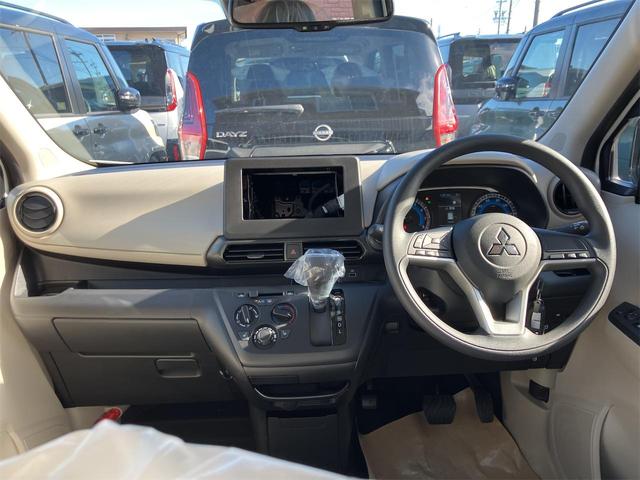 eKワゴン M バックカメラ クリアランスソナー レーンアシスト 衝突被害軽減システム オートライト キーレスエントリー アイドリングストップ 電動格納ミラー シートヒーター ベンチシート CVT 盗難防止システム(6枚目)