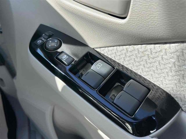 ｅＫワゴン Ｇ　届け出済み未使用車　バックカメラ　クリアランスソナー　レーンアシスト　衝突被害軽減システム　オートライト　スマートキー　アイドリングストップ　電動格納ミラー　シートヒーター　ベンチシート　ＣＶＴ（15枚目）