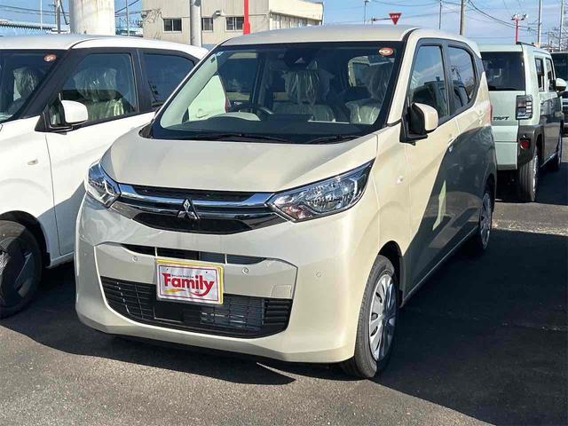 ｅＫワゴン Ｇ　届け出済み未使用車　バックカメラ　クリアランスソナー　レーンアシスト　衝突被害軽減システム　オートライト　スマートキー　アイドリングストップ　電動格納ミラー　シートヒーター　ベンチシート　ＣＶＴ（16枚目）