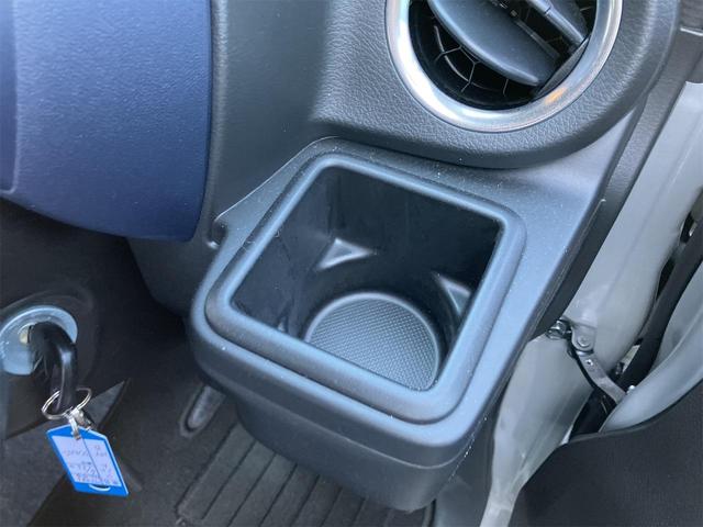 アルト ハイブリッドＳ　クリアランスソナー　レーンアシスト　衝突被害軽減システム　オートライト　キーレスエントリー　アイドリングストップ　電動格納ミラー　シートヒーター　ＣＶＴ　盗難防止システム　ＡＢＳ　ＥＳＣ（43枚目）