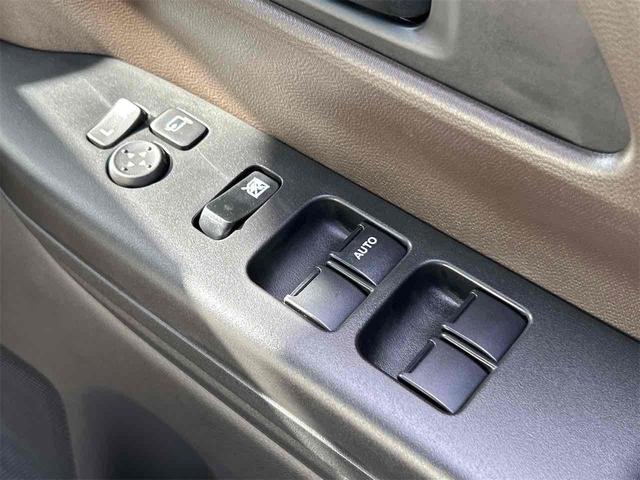 スペーシア ハイブリッドＸ　届け出済み未使用車　両側電動スライドドア　クリアランスソナー　衝突被害軽減システム　オートライト　ＬＥＤヘッドランプ　スマートキー　アイドリングストップ　電動格納ミラー　シートヒーター　ＣＶＴ（15枚目）