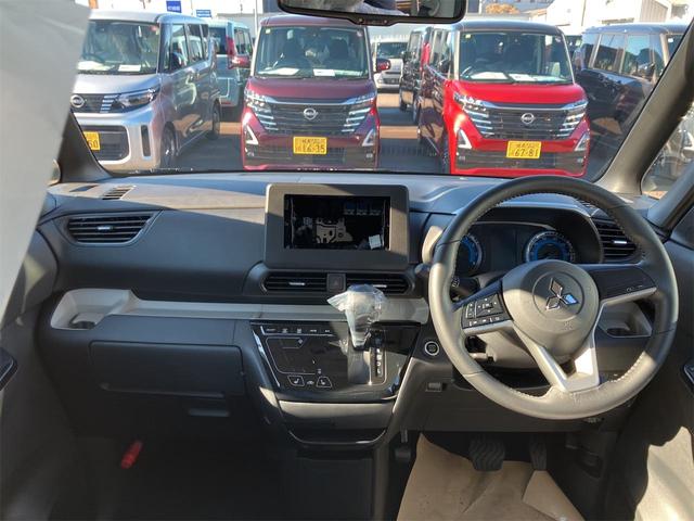 デリカミニ Ｇ　バックカメラ　両側スライド・片側電動　クリアランスソナー　レーンアシスト　衝突被害軽減システム　オートライト　ＬＥＤヘッドランプ　スマートキー　アイドリングストップ　電動格納ミラー　シートヒーター（6枚目）