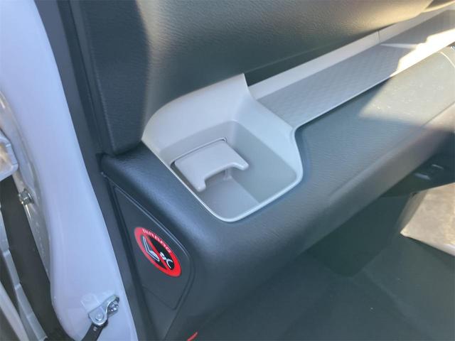 デリカミニ Ｇ　バックカメラ　両側スライド・片側電動　クリアランスソナー　レーンアシスト　衝突被害軽減システム　オートライト　ＬＥＤヘッドランプ　スマートキー　アイドリングストップ　電動格納ミラー　シートヒーター（52枚目）