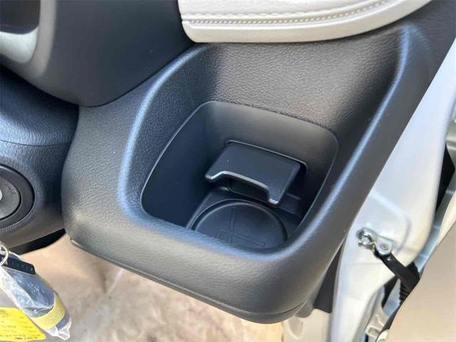 ｅＫワゴン Ｍ　届け出済み未使用車　バックカメラ　クリアランスソナー　レーンアシスト　衝突被害軽減システム　オートライト　キーレスエントリー　アイドリングストップ　電動格納ミラー　シートヒーター　ベンチシート　ＣＶＴ（45枚目）