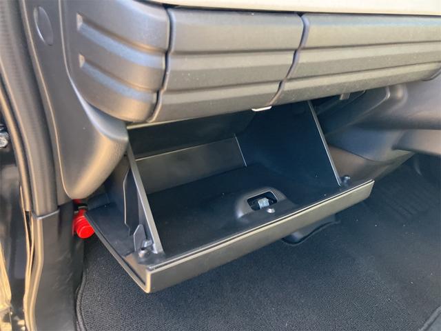 スペーシア ハイブリッドＧ　両側スライドドア　クリアランスソナー　衝突被害軽減システム　オートライト　ＬＥＤヘッドランプ　スマートキー　アイドリングストップ　電動格納ミラー　ＣＶＴ　盗難防止システム　ＡＢＳ　ＥＳＣ（13枚目）