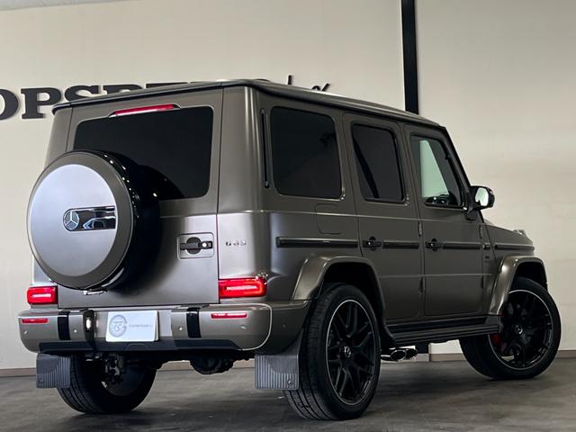 Ｇクラス Ｇ６３　マヌファクトゥーアエディション　ＡＭＧ　Ｇクラス　Ｇ６３　Ｍａｎｕｆａｋｔｕｒ　Ｅｄｉｔｉｏｎ　特別仕様３００台限定車　正規ディーラー車　特別色マグノダークオリーブグリーン　ＡＭＧレザーエクスクルーシブインテリア　可変バルブ（9枚目）