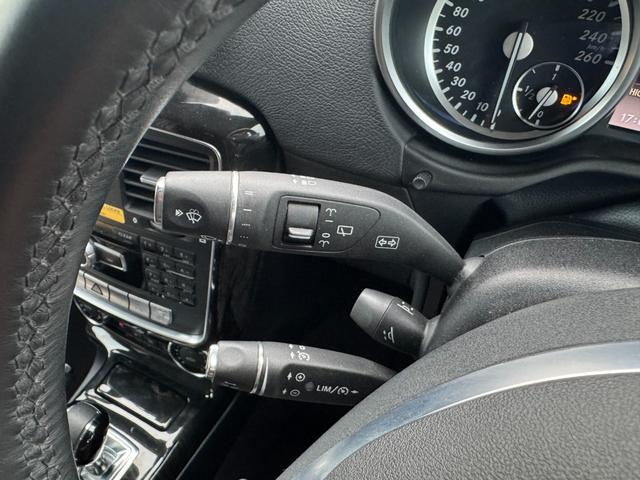 Ｇクラス Ｇ３５０　ブルーテック　エーゲードグリーン全塗装　４ＷＤ車輛　自社オリジナルナローカスタムＳｔｙｌｅ　クラシックグリル　チャック柄シートカバー　１６インチスチールホイール　五角シュラウドヘッドカバー　ヘッドライトカバー（41枚目）