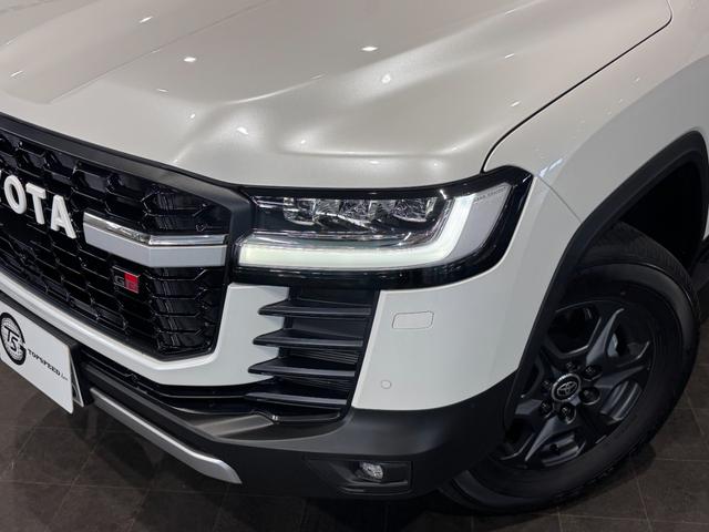 ランドクルーザー ＧＲスポーツ　ワンオーナー　ＪＢＬサウンドシステム　クールボックス　電動リアデフロック　４ＷＤ車輌　サンルーフ付き　黒革シート　ＥＴＣ２．０　　７人乗り　シートヒーター　シートクーラー　Ｂｌｕｅｔｏｏｔｈ機能（13枚目）