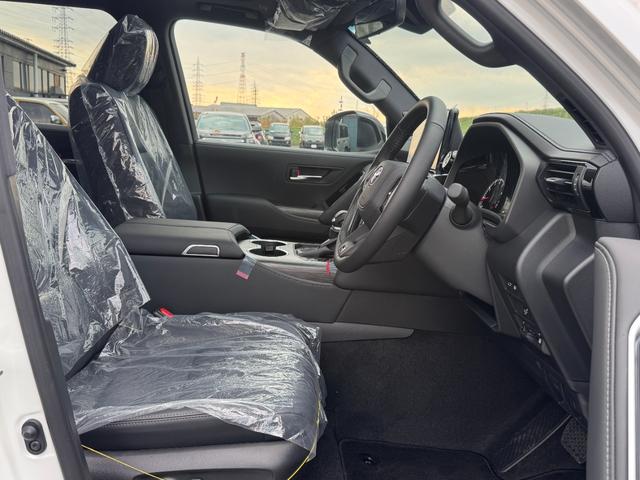 ランドクルーザー ＧＲスポーツ　ワンオーナー　ＪＢＬサウンドシステム　クールボックス　電動リアデフロック　４ＷＤ車輌　サンルーフ付き　黒革シート　ＥＴＣ２．０　　７人乗り　シートヒーター　シートクーラー　Ｂｌｕｅｔｏｏｔｈ機能（24枚目）