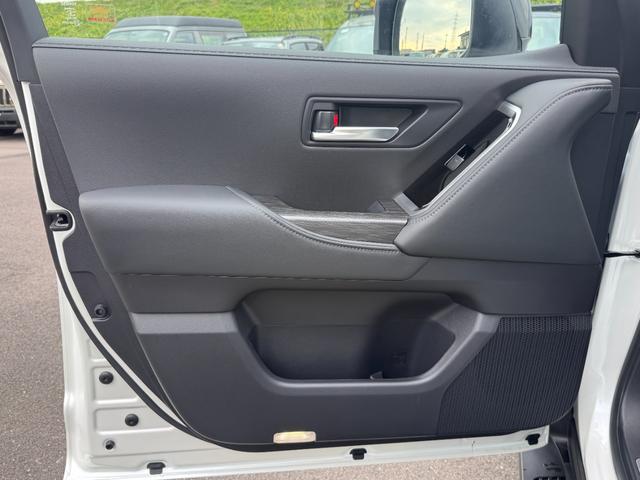 ランドクルーザー ＧＲスポーツ　ワンオーナー　ＪＢＬサウンドシステム　クールボックス　電動リアデフロック　４ＷＤ車輌　サンルーフ付き　黒革シート　ＥＴＣ２．０　　７人乗り　シートヒーター　シートクーラー　Ｂｌｕｅｔｏｏｔｈ機能（30枚目）