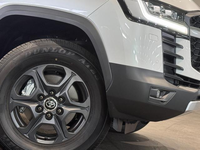 ランドクルーザー ＧＲスポーツ　ワンオーナー　ＪＢＬサウンドシステム　クールボックス　電動リアデフロック　４ＷＤ車輌　サンルーフ付き　黒革シート　ＥＴＣ２．０　　７人乗り　シートヒーター　シートクーラー　Ｂｌｕｅｔｏｏｔｈ機能（68枚目）