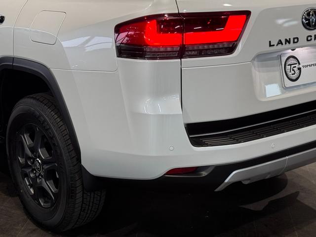 ランドクルーザー ＧＲスポーツ　ワンオーナー　ＪＢＬサウンドシステム　クールボックス　電動リアデフロック　４ＷＤ車輌　サンルーフ付き　黒革シート　ＥＴＣ２．０　　７人乗り　シートヒーター　シートクーラー　Ｂｌｕｅｔｏｏｔｈ機能（77枚目）