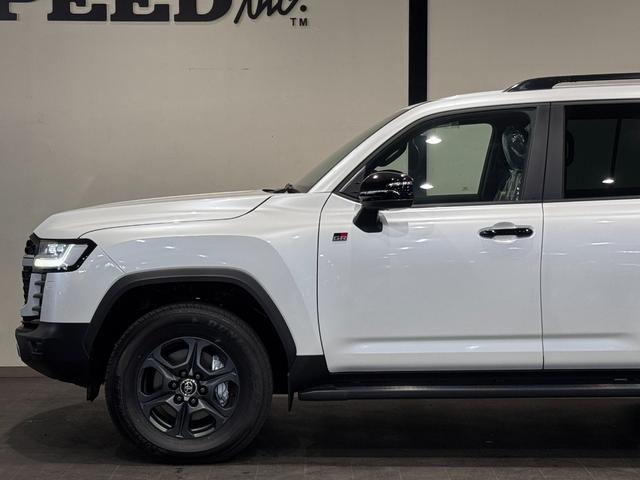 ランドクルーザー ＧＲスポーツ　ワンオーナー　ＪＢＬサウンドシステム　クールボックス　電動リアデフロック　４ＷＤ車輌　サンルーフ付き　黒革シート　ＥＴＣ２．０　　７人乗り　シートヒーター　シートクーラー　Ｂｌｕｅｔｏｏｔｈ機能（80枚目）